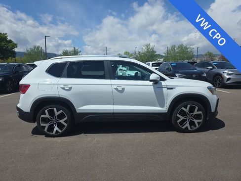 Certified 2023 Volkswagen Taos SEL AWD/4WD image 6