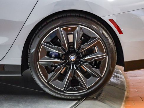 Certified 2023 BMW 740i w/ Parking Assistance Package image 11