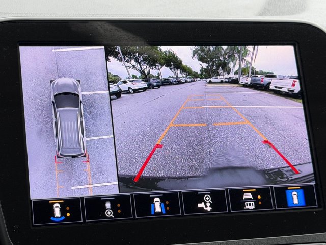 Used 2024 Chevrolet Equinox LT FWD image 29