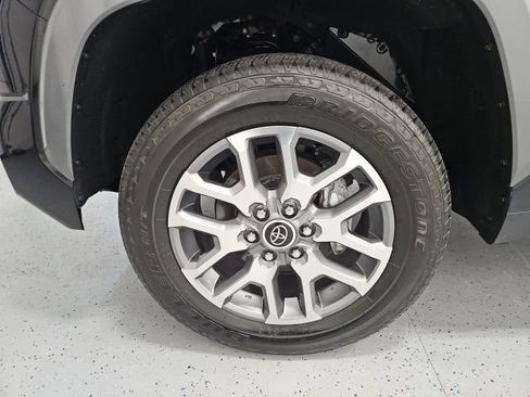 Used 2023 Toyota Tundra 1794 Edition image 9