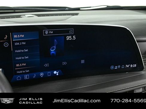 Certified 2025 Cadillac XT4 Premium Luxury image 14