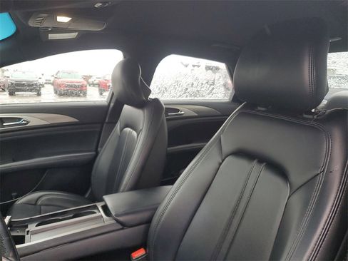 Used 2017 Lincoln MKZ Premiere image 18