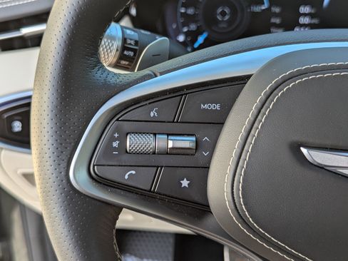 Used 2025 Genesis GV70 3.5T Sport w/ Sport Prestige Package image 28