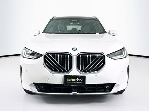 Used 2025 BMW X3 xDrive30i w/ Premium Package image 2