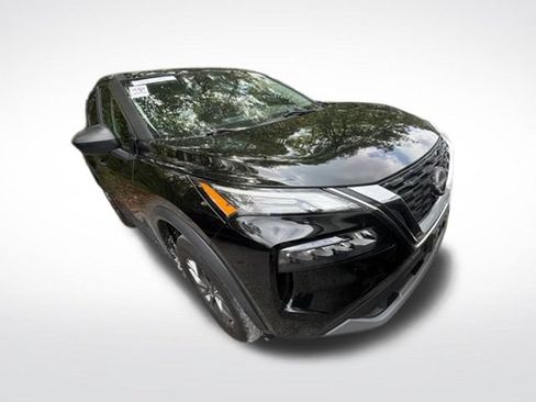 Used 2023 Nissan Rogue S AWD/4WD image 10