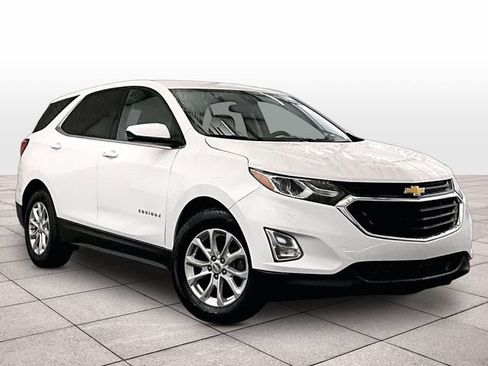 Used 2020 Chevrolet Equinox LT FWD image 2