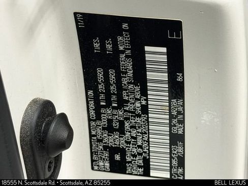 Used 2020 Lexus RX 350L Premium w/ Premium Package image 32