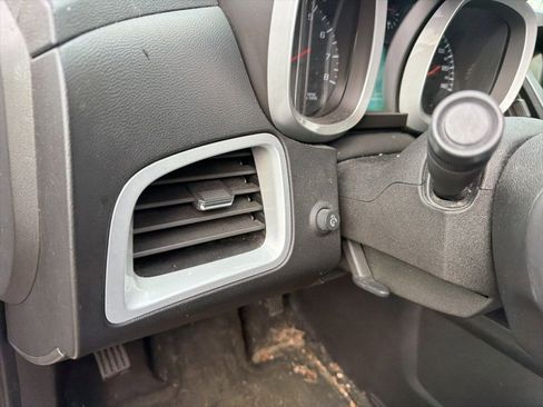 Used 2012 Chevrolet Equinox LT w/ Driver Convenience Package image 16