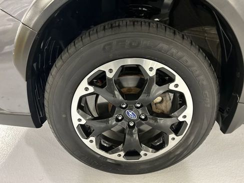Used 2023 Subaru Crosstrek 2.0i Premium image 8