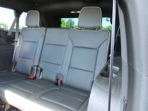 Certified 2024 Chevrolet Suburban Premier AWD/4WD image 22