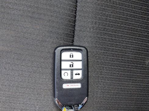 Used 2018 Honda Accord Sport image 32