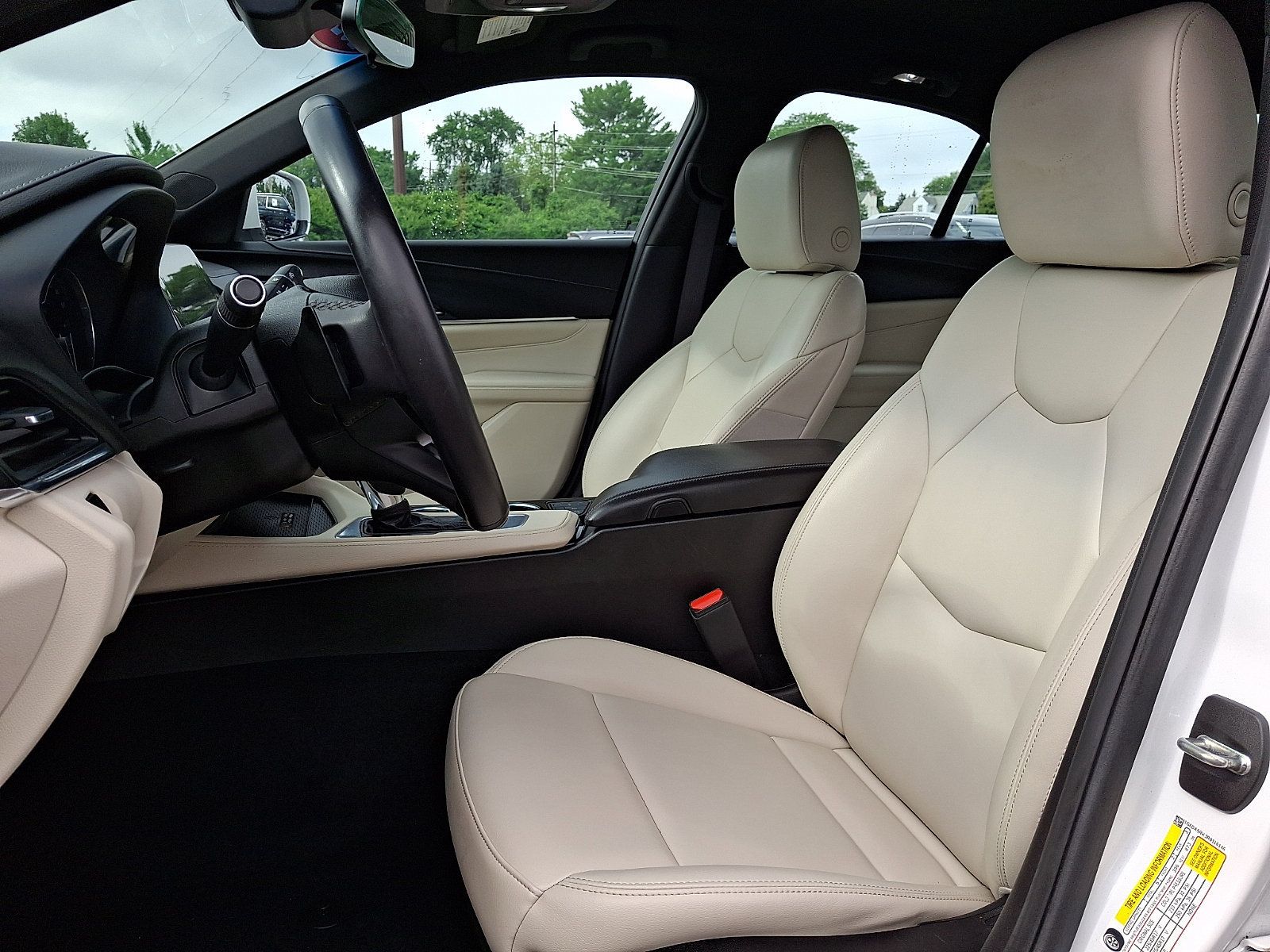 Used 2024 Cadillac CT4 Luxury RWD image 13