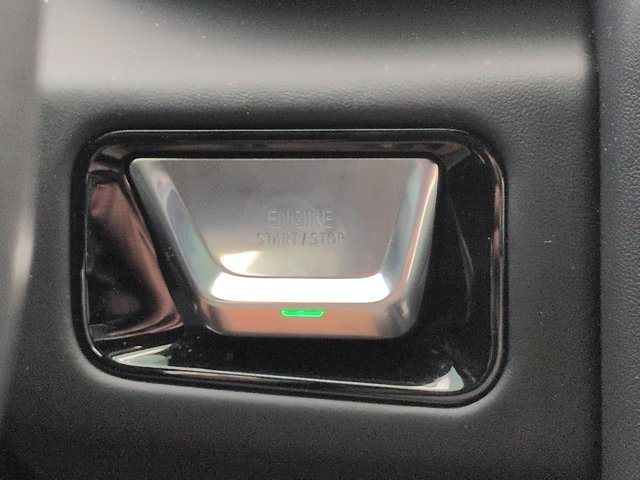 Used 2025 GMC Yukon XL AT4 Ultimate w/ LPO, Floor Liner Package AWD/4WD image 32