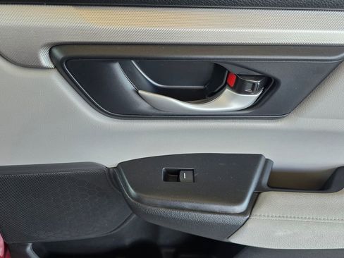 Used 2020 Honda CR-V LX image 25
