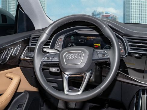Used 2023 Audi Q8 Premium Plus w/ Premium Plus Package image 21