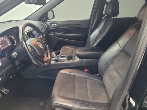Used 2020 Jeep Grand Cherokee Altitude AWD/4WD image 17
