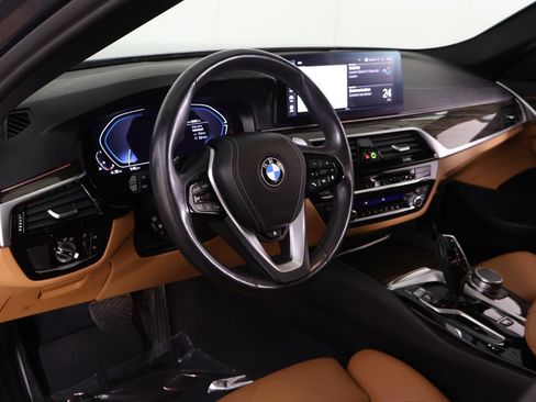Used 2022 BMW 530i xDrive w/ Convenience Package AWD/4WD image 30