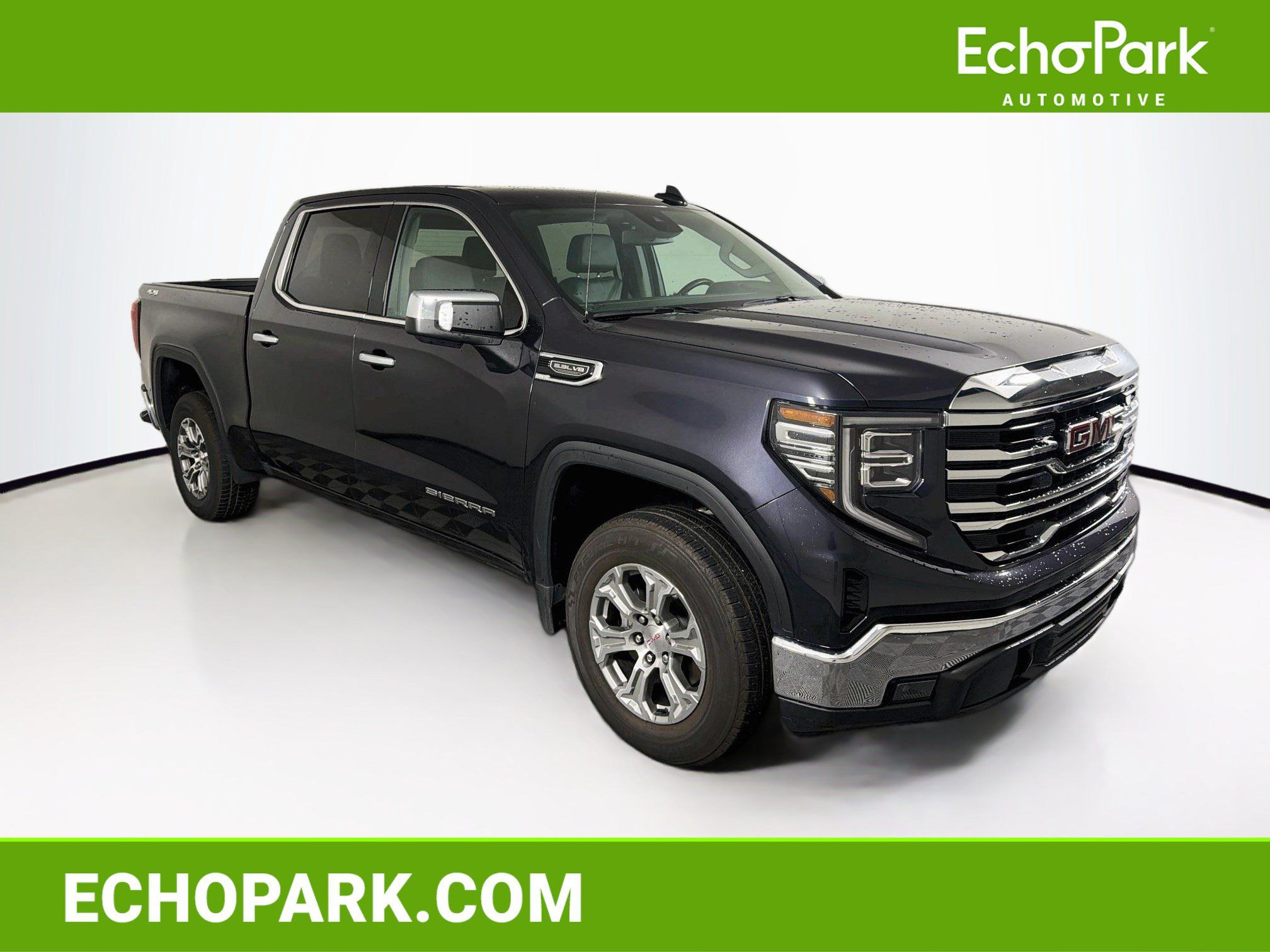 Used 2025 GMC Sierra 1500 SLT AWD/4WD image 1