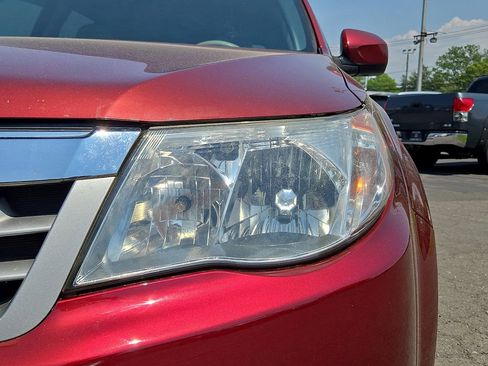 Used 2013 Subaru Forester 2.5X Premium AWD/4WD image 11