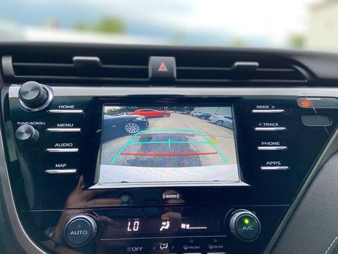 Used 2020 Toyota Camry SE AWD/4WD image 28