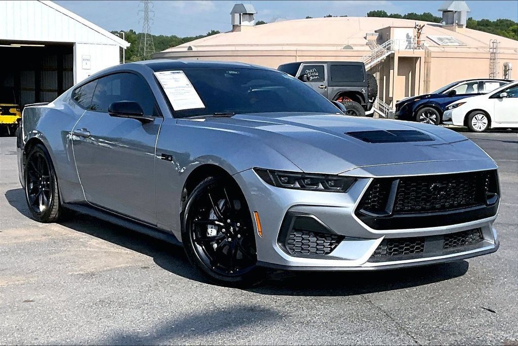Used 2025 Ford Mustang GT Premium RWD image 36