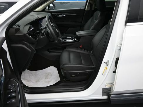 Used 2023 Buick Envision Essence image 13