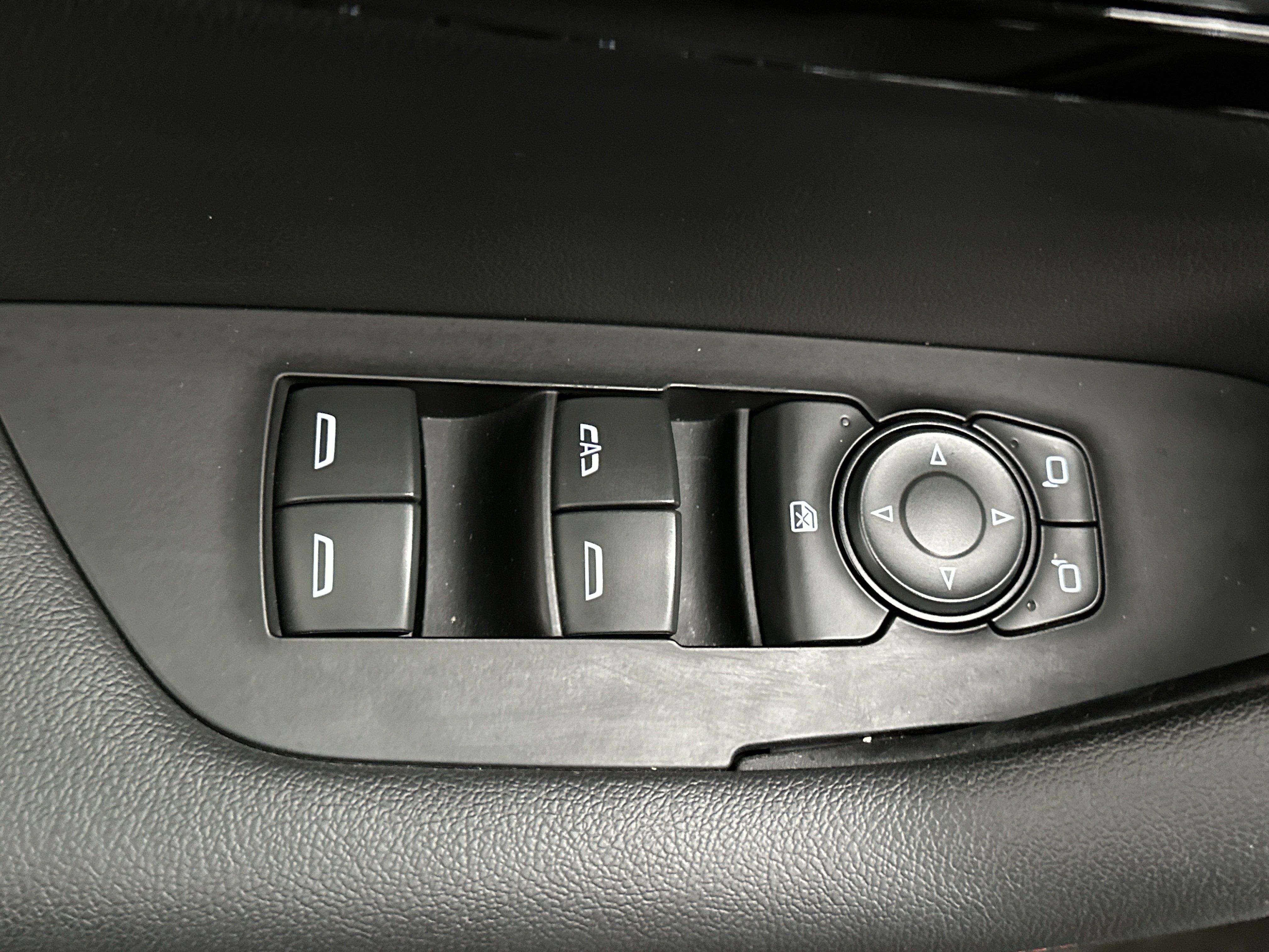 Used 2019 Chevrolet Blazer RS AWD/4WD image 21