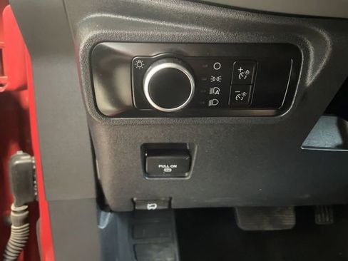 Used 2023 Ford Bronco Base image 22