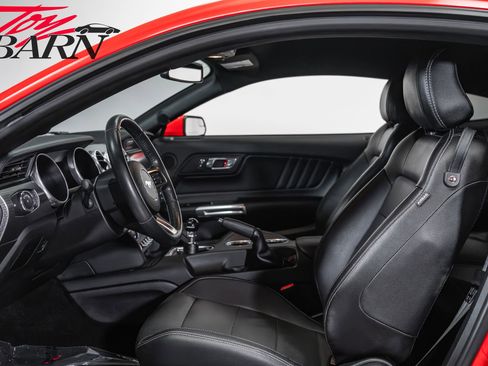 Used 2018 Ford Mustang GT Premium w/ GT Performance Package RWD image 25