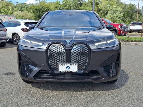 Used 2025 BMW iX xDrive50 w/ Premium Package image 2