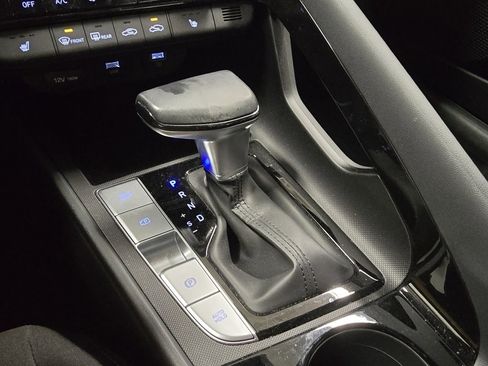 Used 2023 Hyundai Elantra SEL w/ Convenience Package image 28