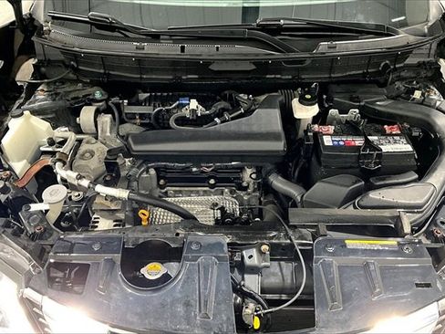 Used 2020 Nissan Rogue SL image 32