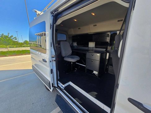 Used 2017 Ford Transit 150 XLT RWD image 17
