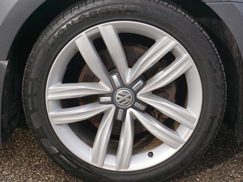 Used 2017 Volkswagen Passat 1.8T SE image 12