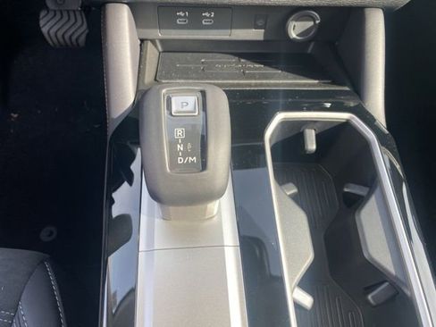 New 2025 Mitsubishi Outlander SE image 24