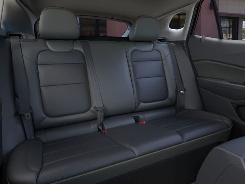New 2026 Chevrolet Trax ACTIV w/ Sunroof Package FWD image 17