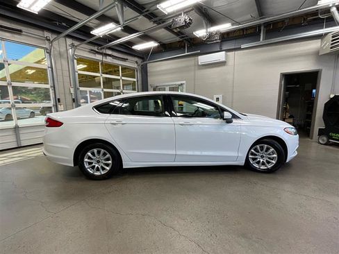 Used 2018 Ford Fusion S FWD image 6