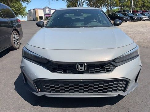 Used 2025 Honda Civic Sport image 11