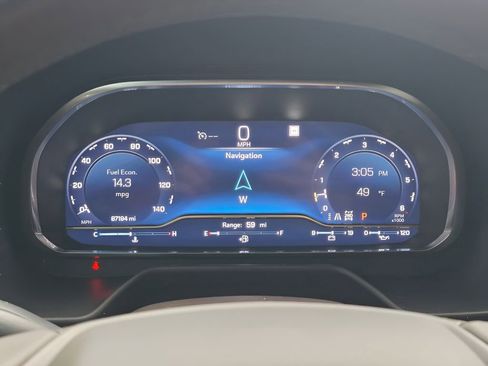 Used 2022 Chevrolet Tahoe Z71 w/ Z71 Off-Road Package image 26