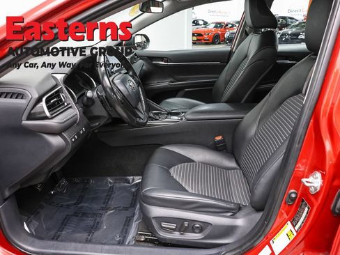 Used 2023 Toyota Camry SE FWD image 13