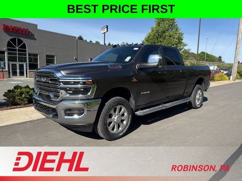 New 2026 RAM 2500 Laramie AWD/4WD image 3