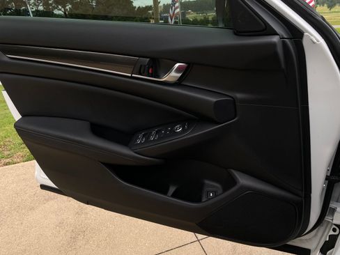 Used 2022 Honda Accord Sport image 24