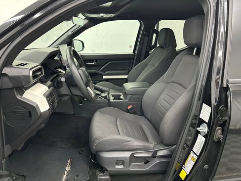 Used 2024 Toyota Tacoma TRD Off-Road AWD/4WD image 9