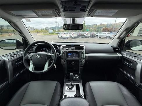 Used 2019 Toyota 4Runner SR5 Premium w/ Wilderness Package AWD/4WD image 10