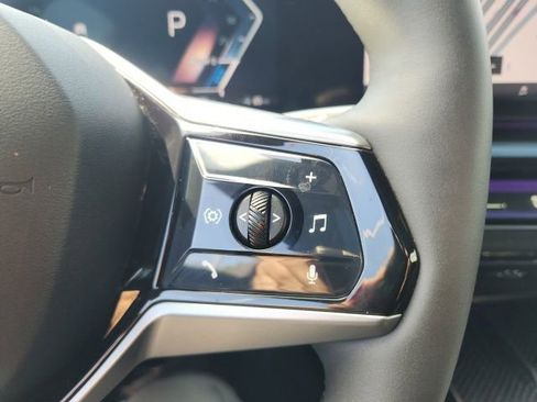 Used 2024 BMW i5 eDrive40i image 36