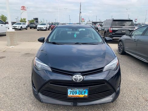 Used 2018 Toyota Corolla LE w/ Carpet Mat Package (TMS) FWD image 21