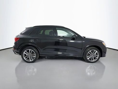 Used 2023 Audi Q3 2.0T Premium Plus w/ Premium Plus Package image 8