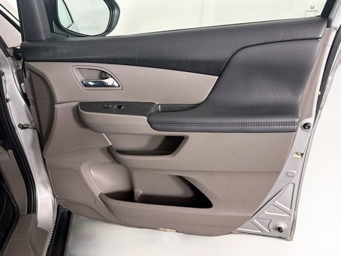 Used 2014 Honda Odyssey EX-L image 33