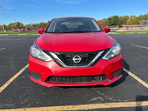 Used 2018 Nissan Sentra SV FWD image 2