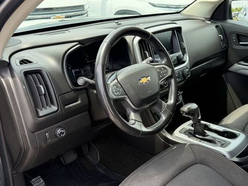 Used 2017 Chevrolet Colorado LT w/ Safety Package RWD image 11